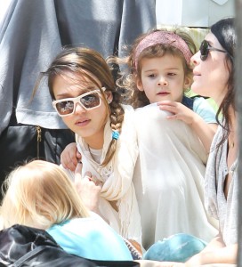 Jessica Alba And Family At The Coldwater Canyon Park