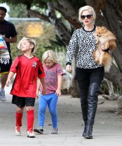 Pregnant Gwen Stefani & Family Watching Kingston Play Soccer