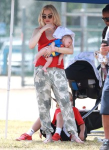 Gwen Stefani & Family Watching Zuma Play Football