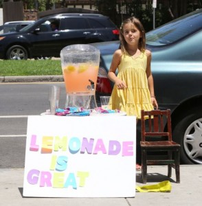 Anja Louise Mazur Sells Lemonade In Brentwood