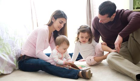 Toata lumea iti ofera indicatii despre cum sa iti cresti copilul. Nu de putine ori esti convinsa ca poate nu esti facuta pentru a fi mama, dar vin si momente in care iti vine sa te lauzi singura!