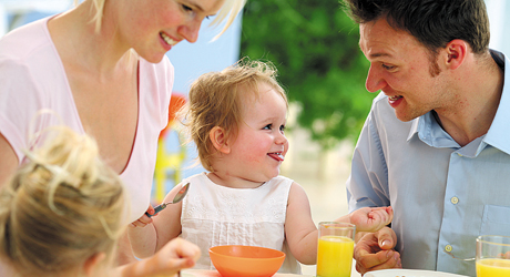 obiceiuri alimentare, alimentatie, masa, mancare, bebelus