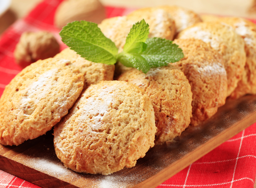 Рецепт постного печенья в домашних. Постное печенье. Постное печенье с орехами. Постное песочное печенье. Постное печенье на растительном масле.